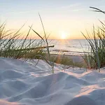 White Pearl 4 02 * Timmendorfer Strand