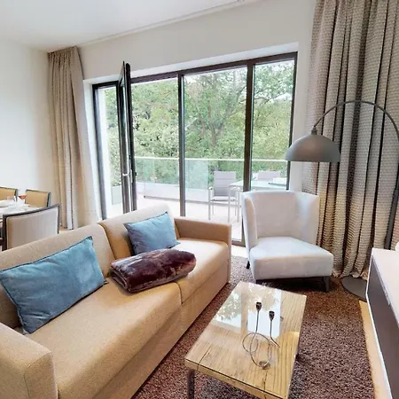 White Pearl 4 02 * Timmendorfer Strand