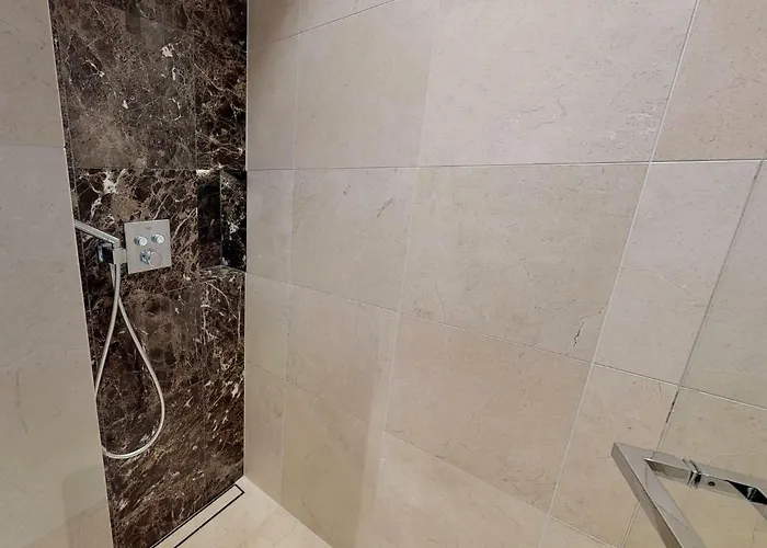 Апартаменты White Pearl 4 02 *